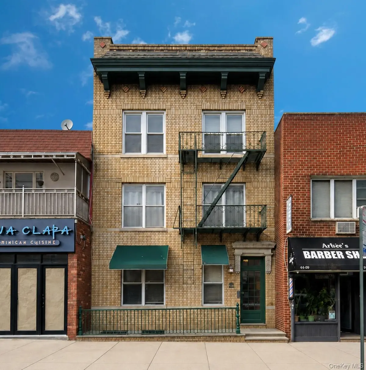 4407 30th AVE, Astoria, NY 11103