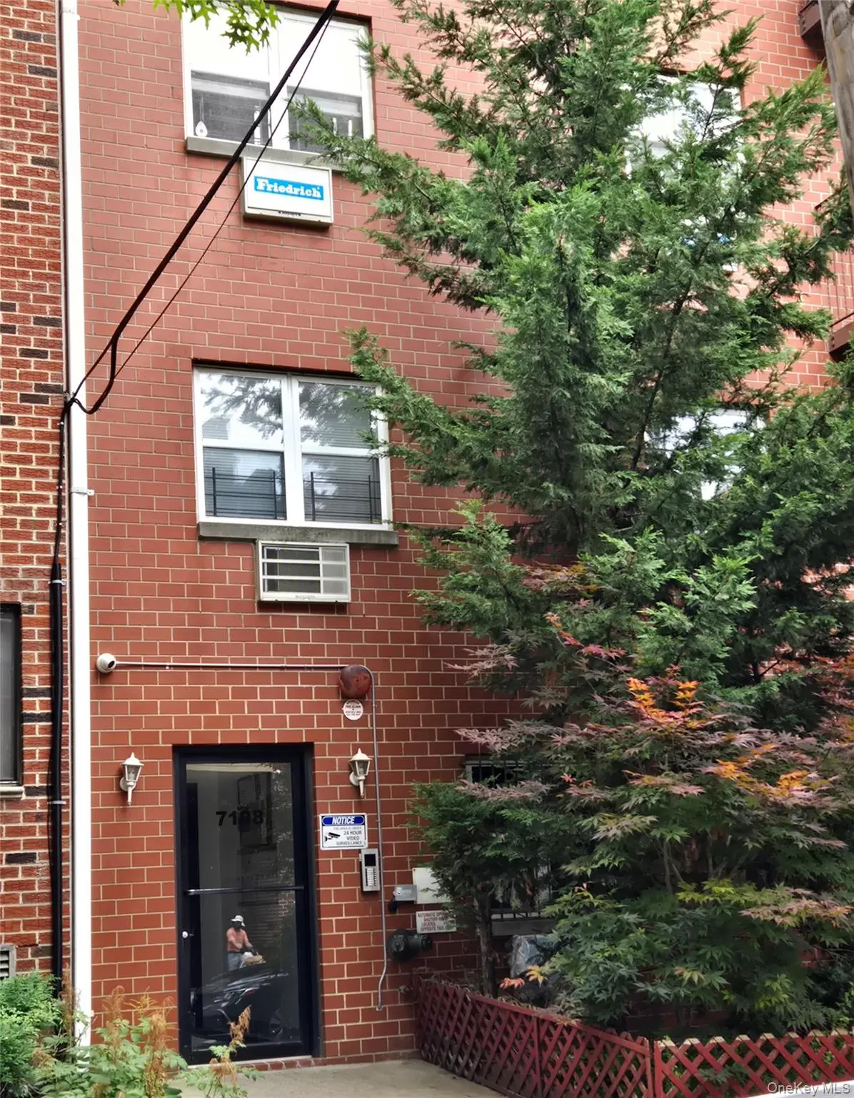 71-08 162 Street #1R, Fresh Meadows, NY 11365