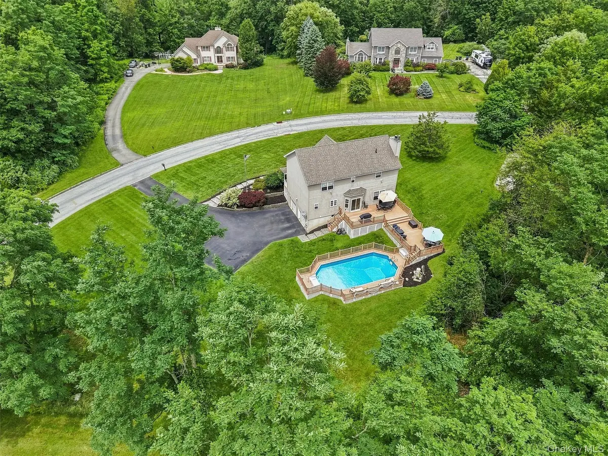 3 Garnett Hill RD, Chester, NY 10918