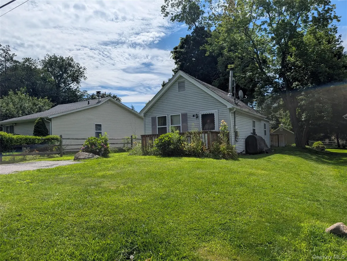 13 Lowell RD, Carmel, NY 10512