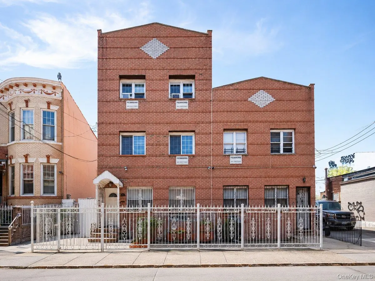 48 Crescent ST, Brooklyn, NY 11208