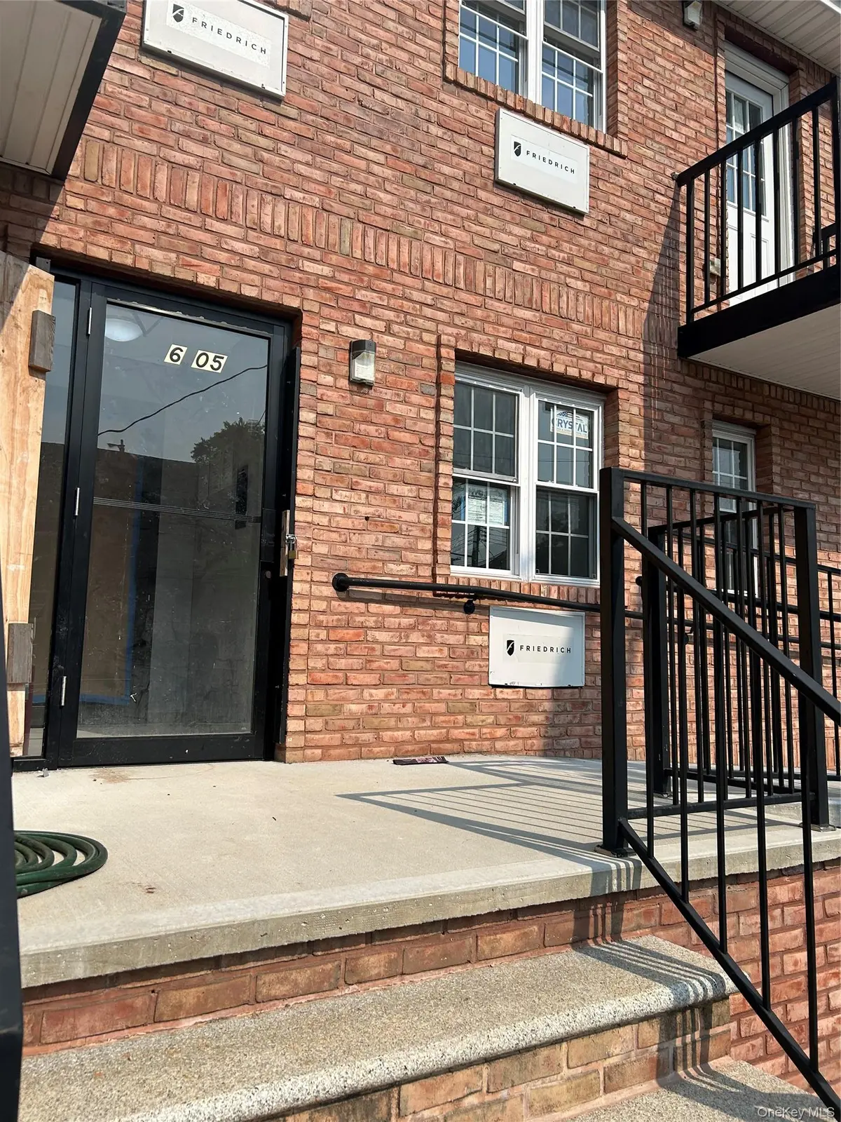 6-05 129st ST #1C, College Point, NY 11356