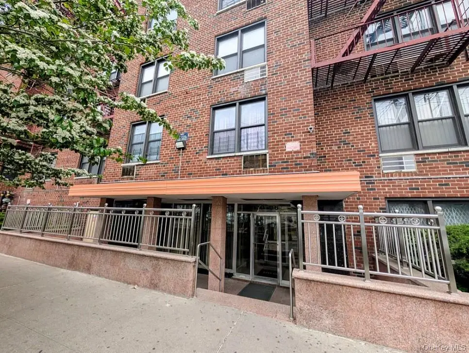 170-06 88th AVE #2D, Jamaica, NY 11432