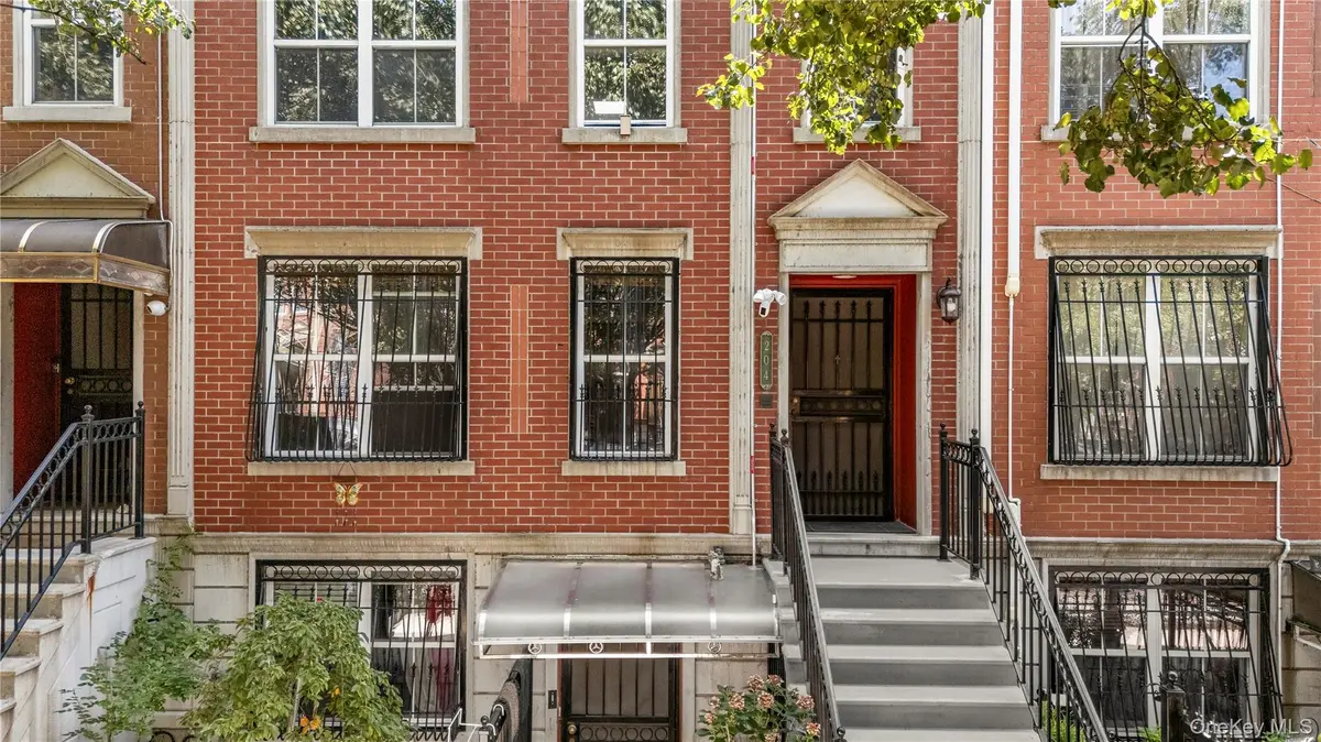 204 Covert ST #1A, Brooklyn, NY 11207