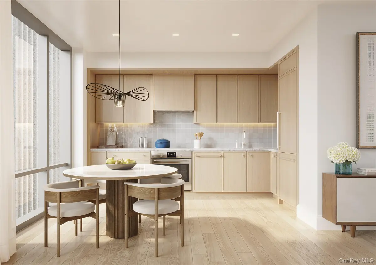 2401 Queens PLZ #207, Long Island City, NY 11101