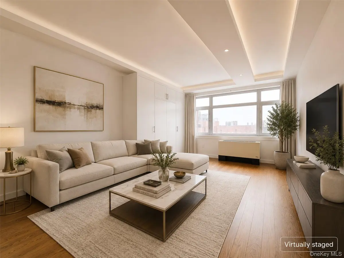 4022 College Point BLVD #9P, Flushing, NY 11354