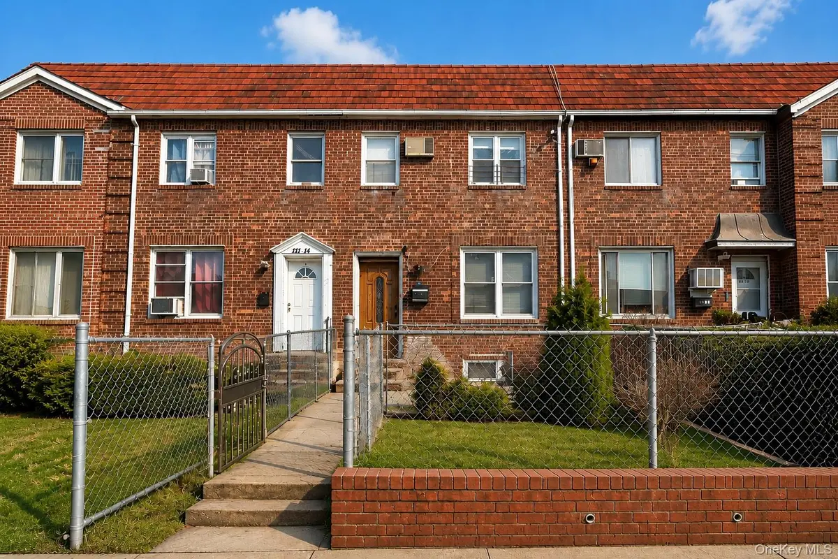 144-37 73rd AVE, Flushing, NY 11367