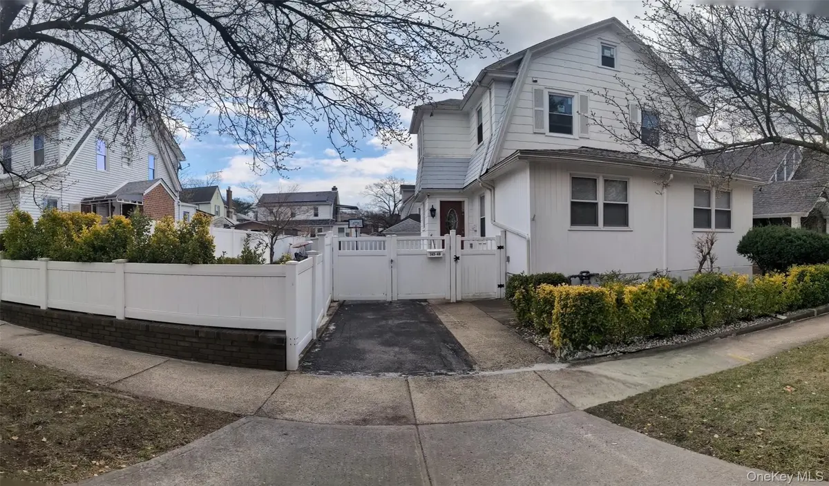 143-40 poplar AVE, Flushing, NY 11355
