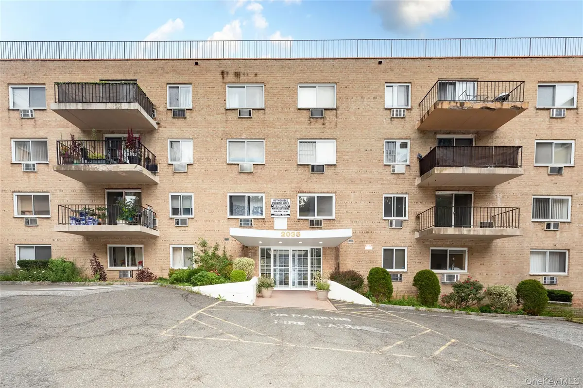 2035 Central Park AVE #AA4, Yonkers, NY 10710