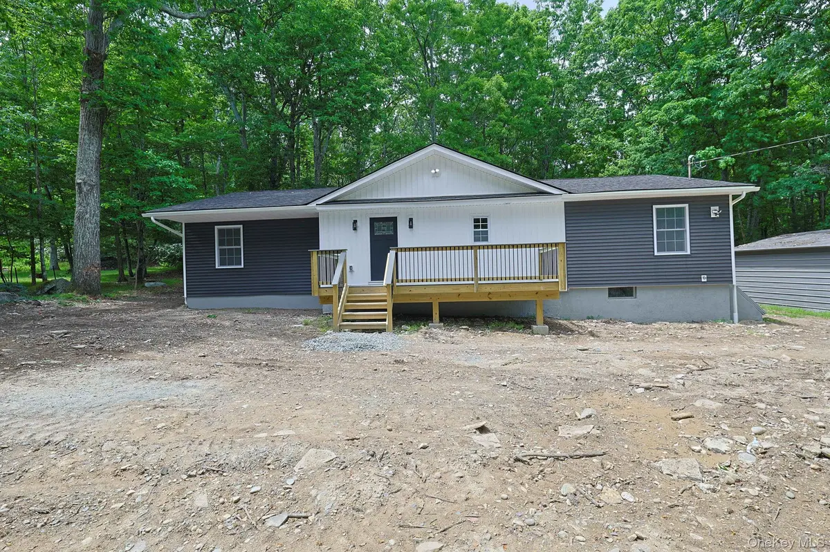 46 Finkle RD, Wurtsboro, NY 12790