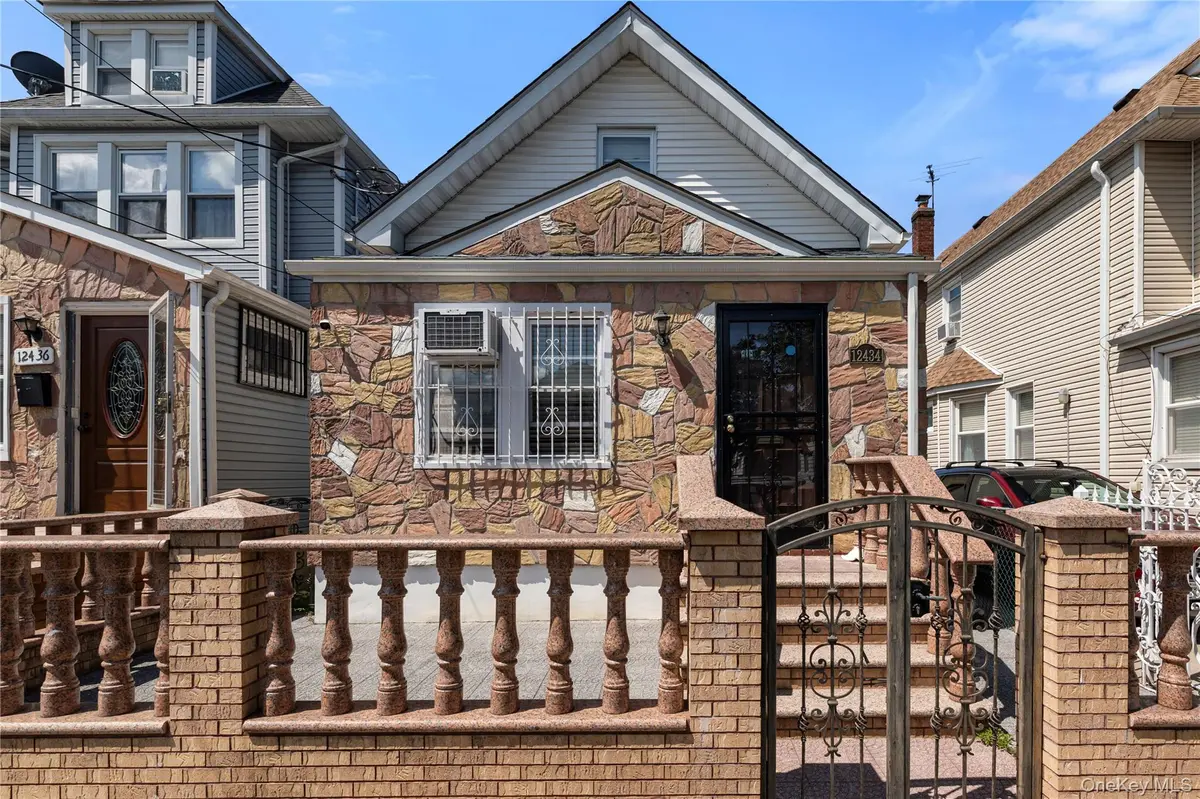 124-34 135th PL, South Ozone Park, NY 11420
