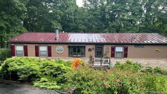 231 Traverse RD, Other, PA 18328