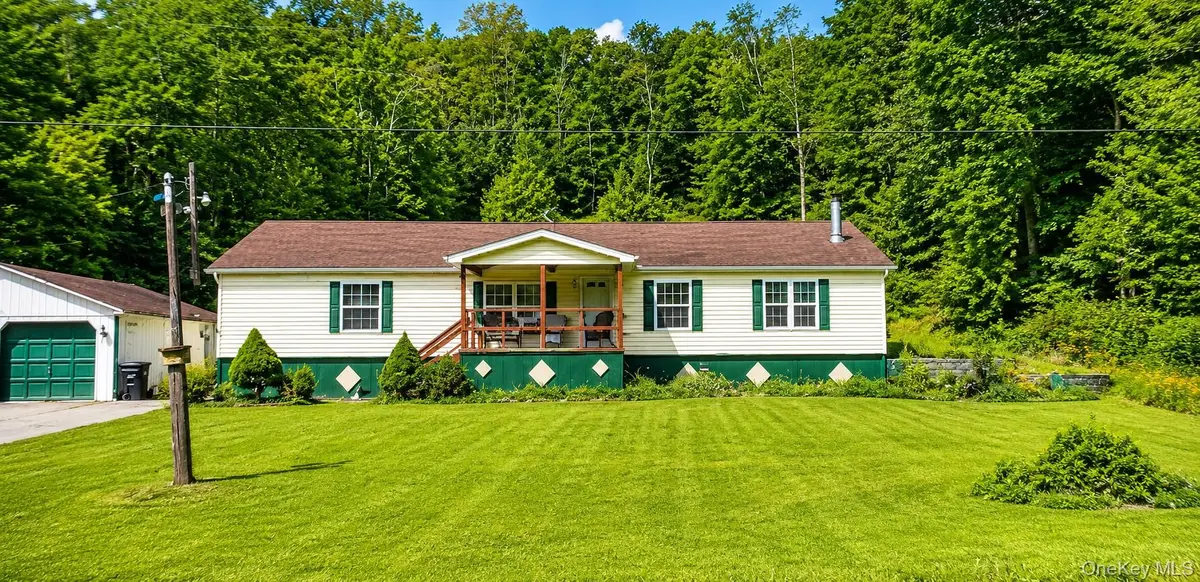 263 Mongaup RD, Hurleyville, NY 12747
