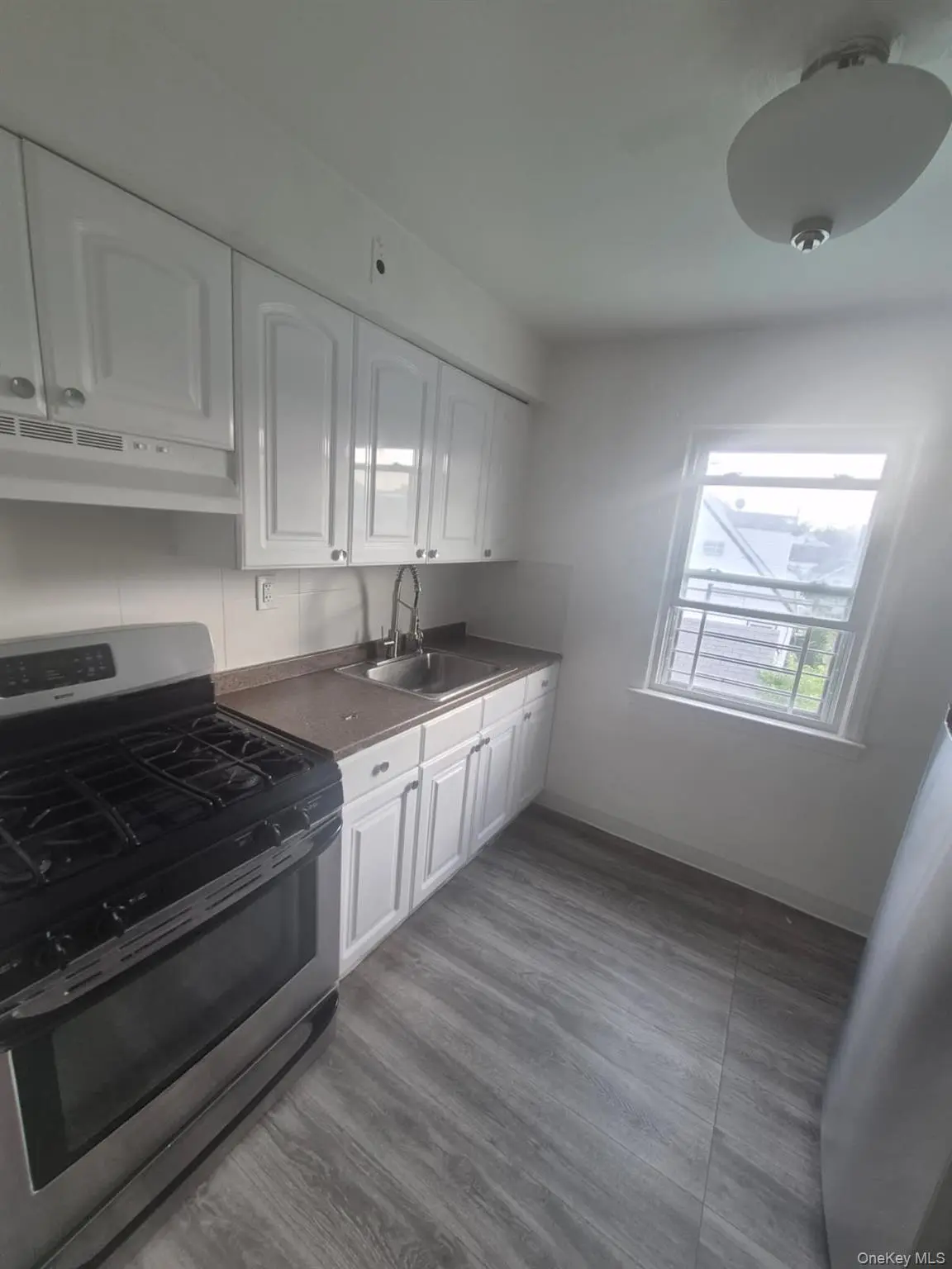 Address not disclosed, Rosedale, NY 11422