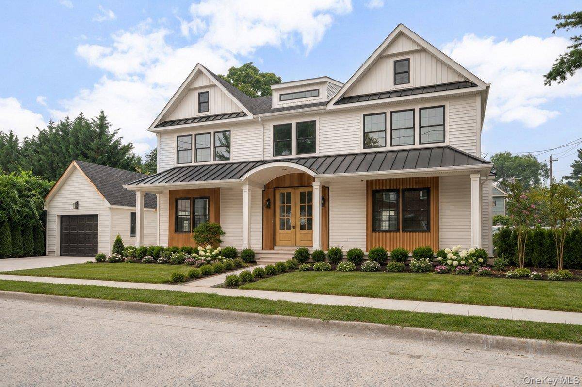 26 Belleview AVE, Port Washington, NY 11050