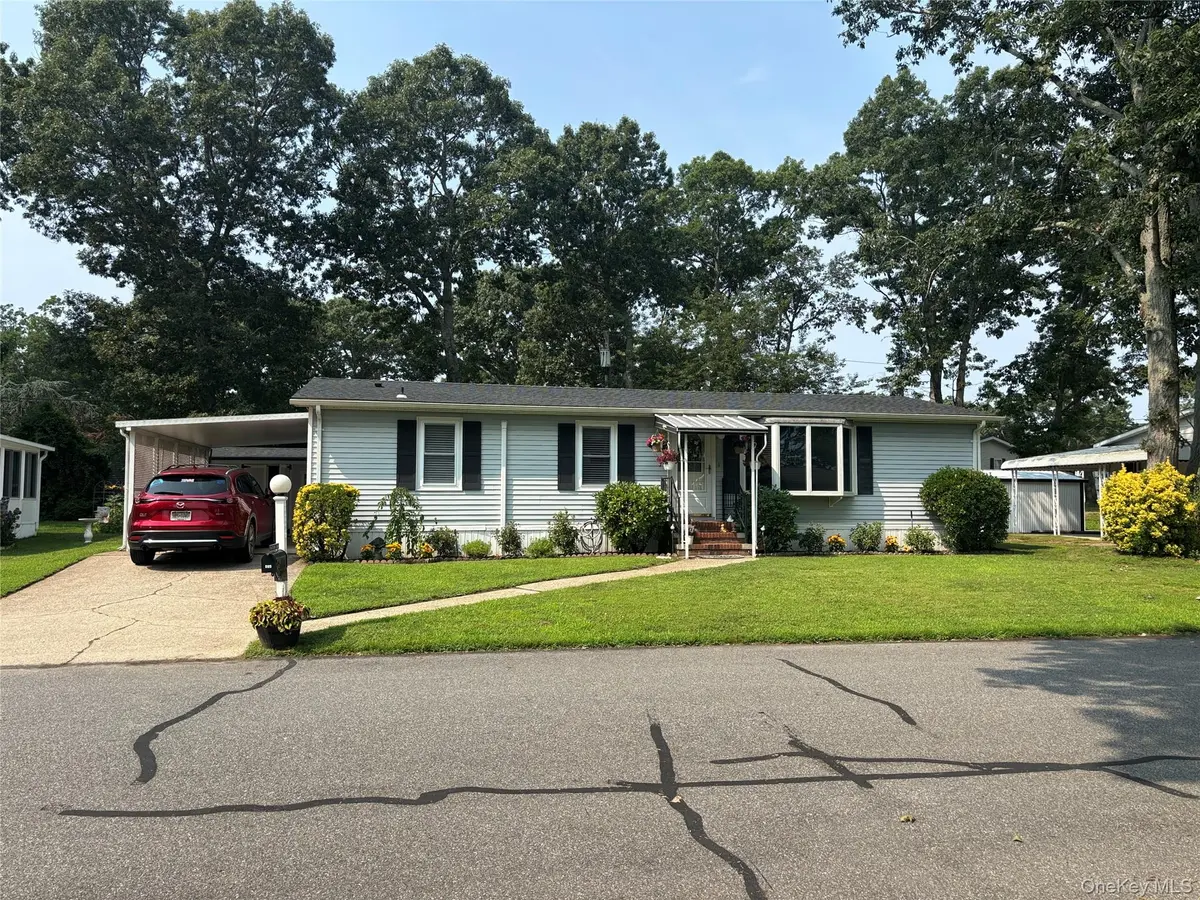 1661 Old Country RD #454, Riverhead, NY 11901