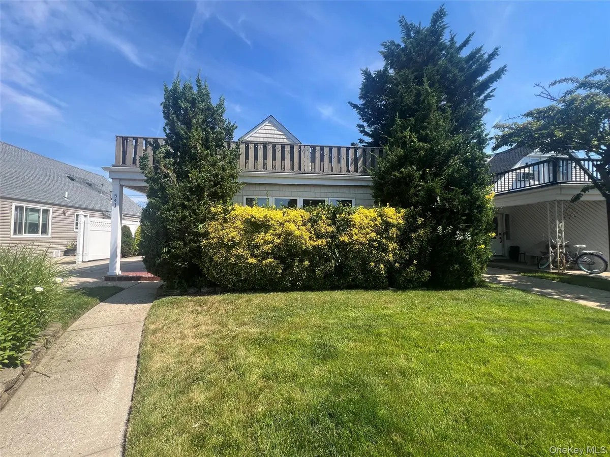 541 E Park AVE #1st Floor, Long Beach, NY 11561