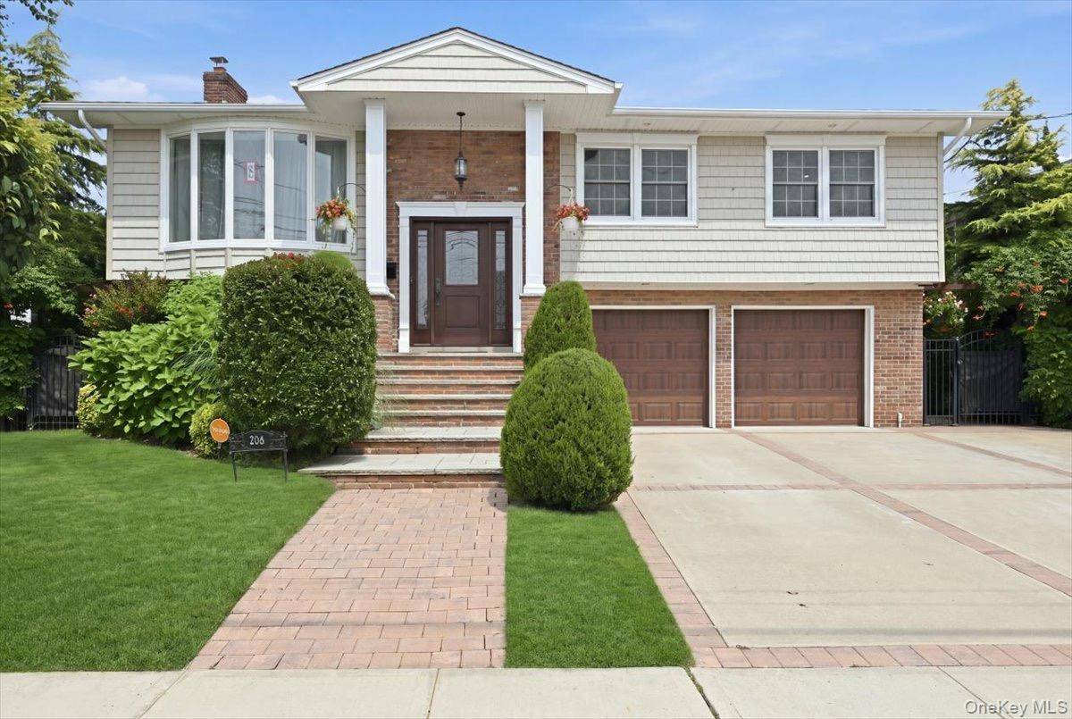 306 Greenway RD, Lido Beach, NY 11561