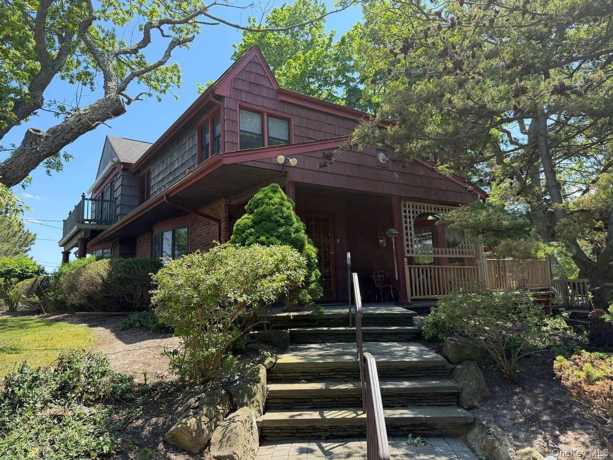479 Asharoken AVE, Northport, NY 11768