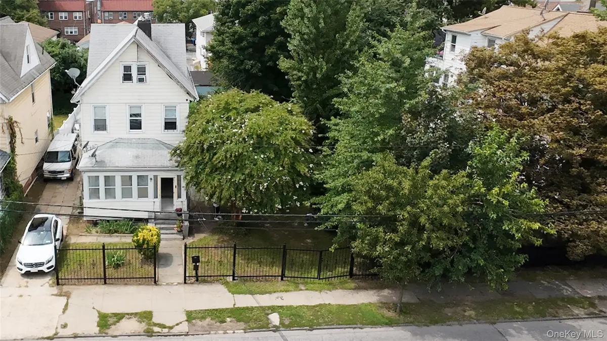 120 S 11th AVE, Mount Vernon, NY 10550