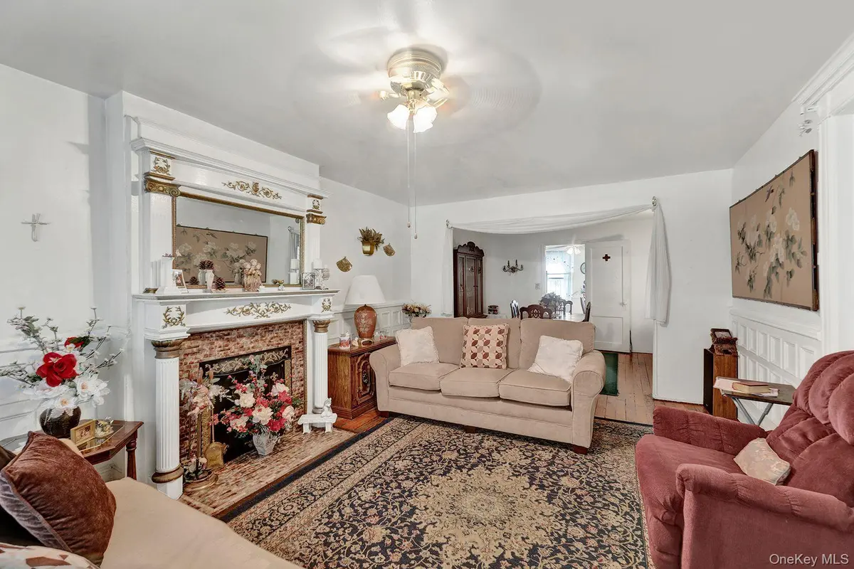 469 47th ST, Brooklyn, NY 11220