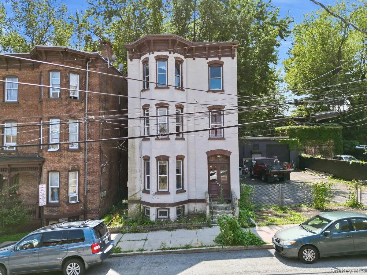 145 Renwick ST, Newburgh, NY 12550