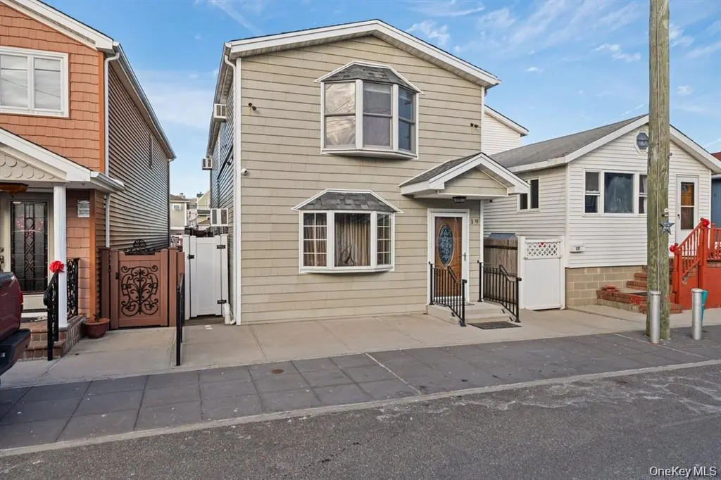 19 W 13th RD, Broad Channel, NY 11693