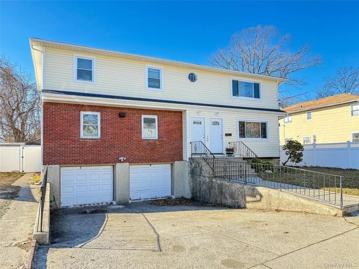 Address not disclosed, Valley Stream, NY 11581