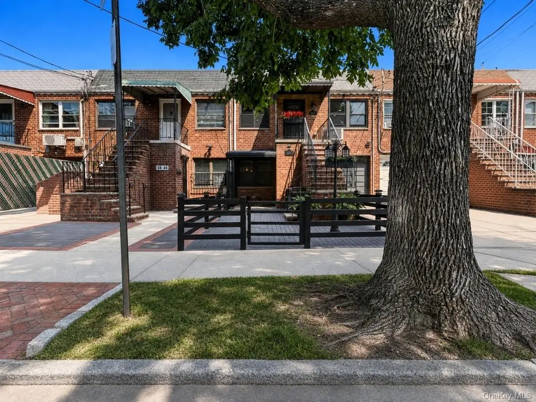 25-47 71st ST, East Elmhurst, NY 11370