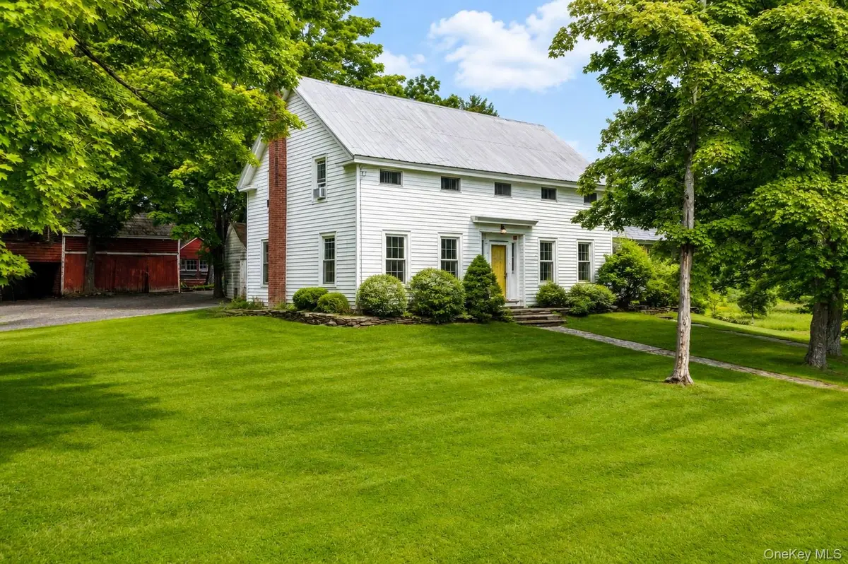 4028 County Route 26, Greenville, NY 12083