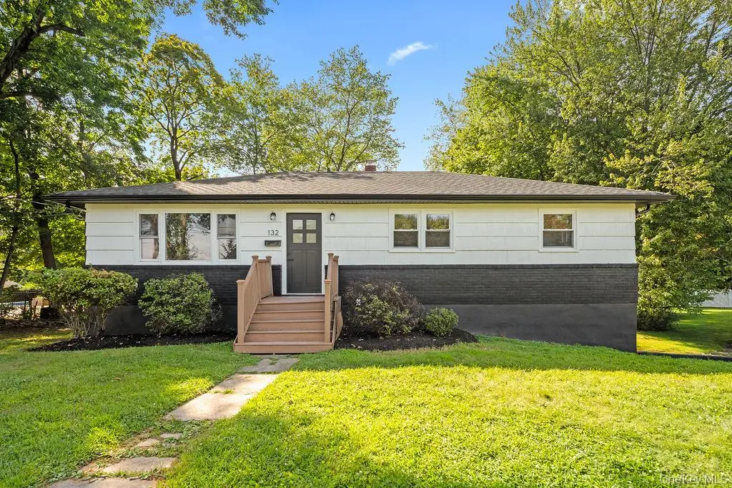 132 S Conger AVE, Congers, NY 10920