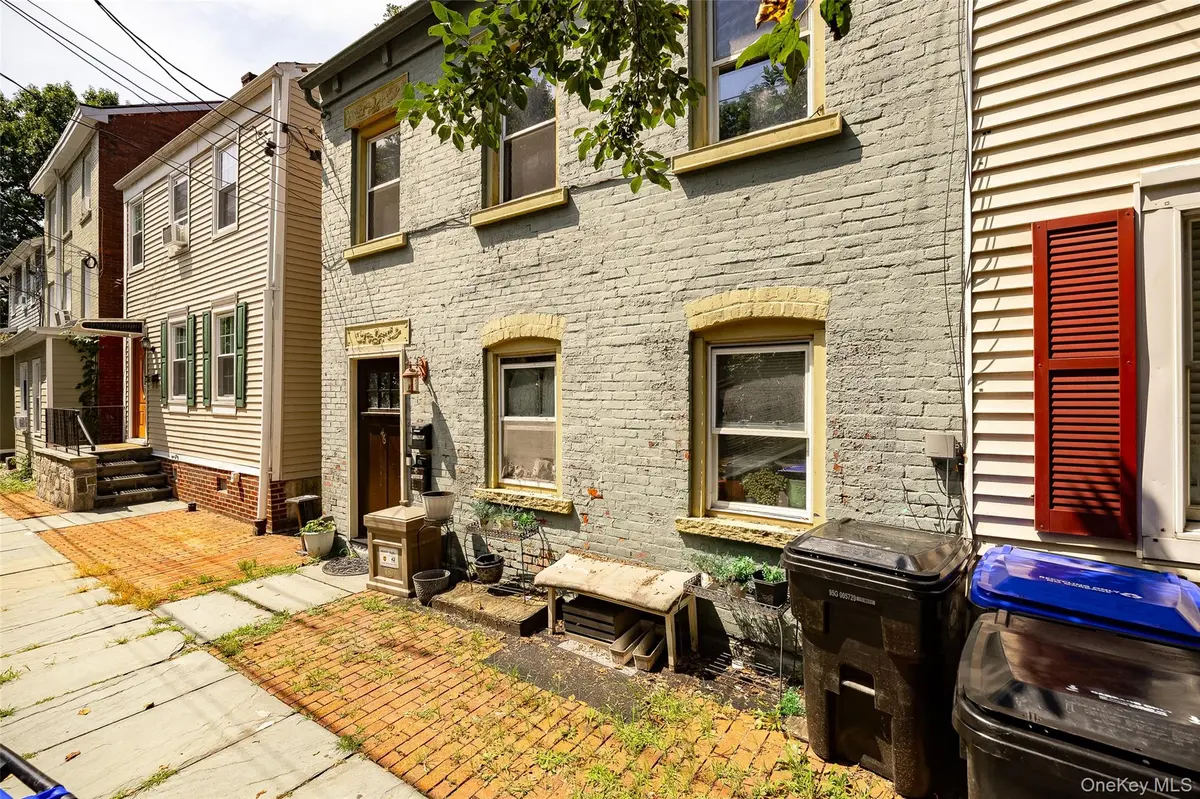 46 S Bridge ST, Poughkeepsie, NY 12601