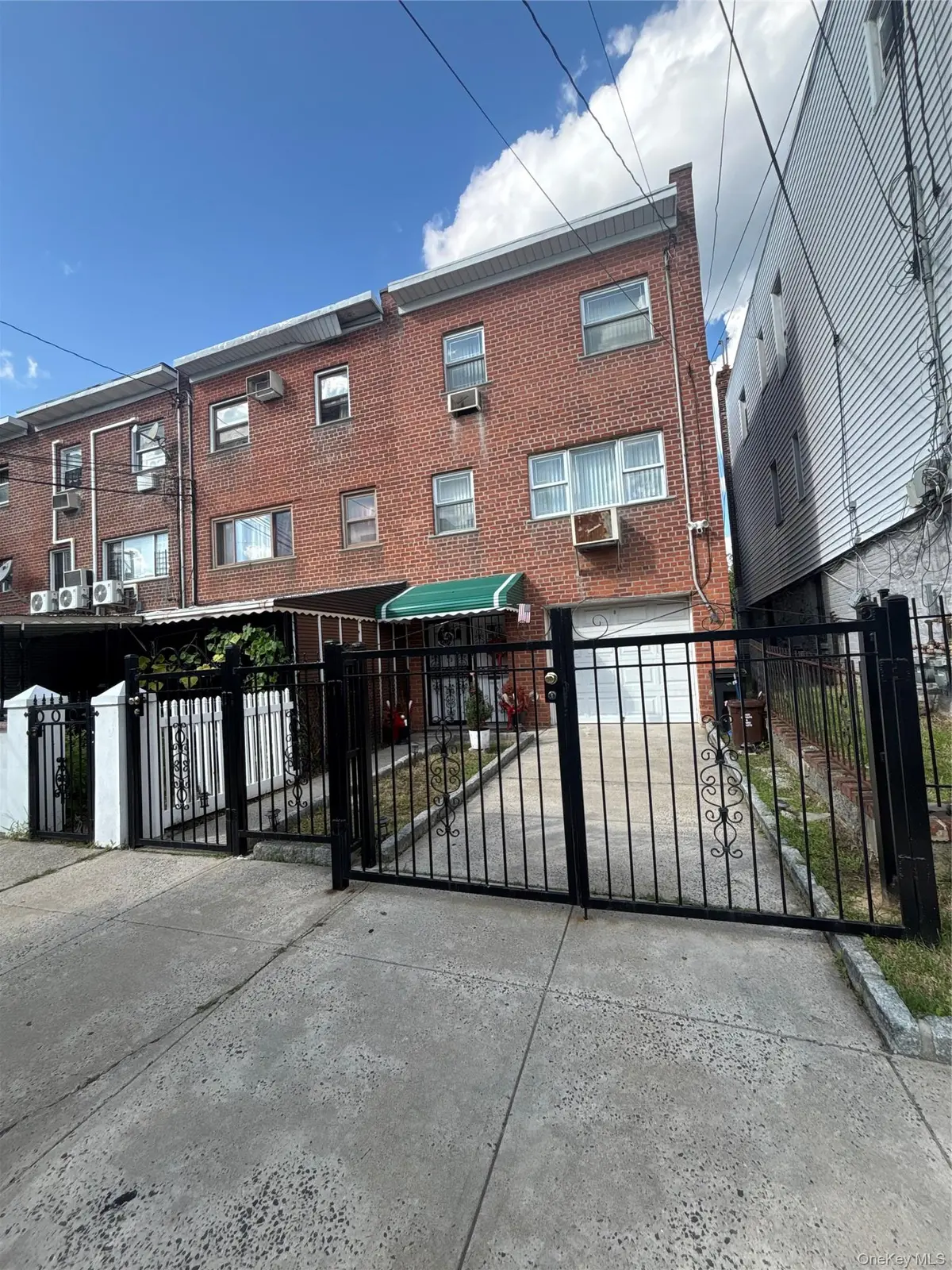 939 E 229th ST, Bronx, NY 10466