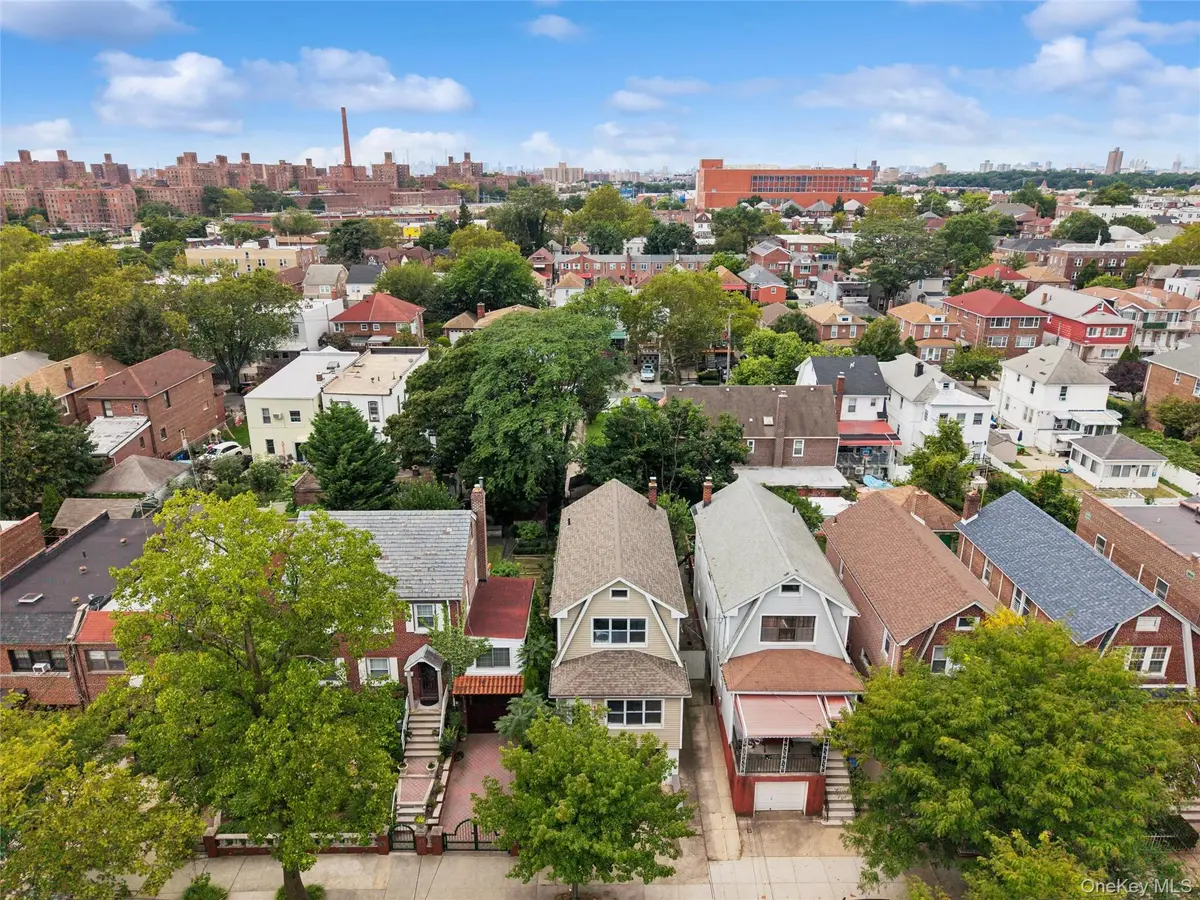 1631 Paulding AVE, Bronx, NY 10462