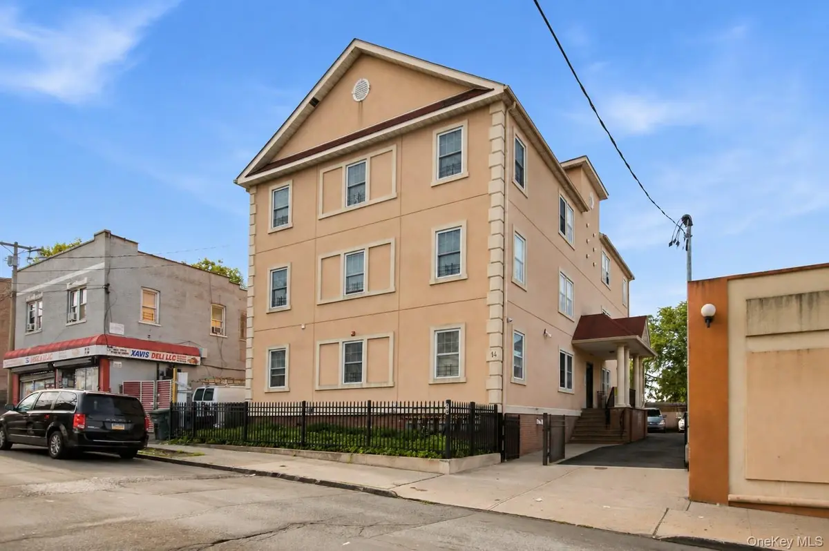 14 E Sandford BLVD, Mount Vernon, NY 10550