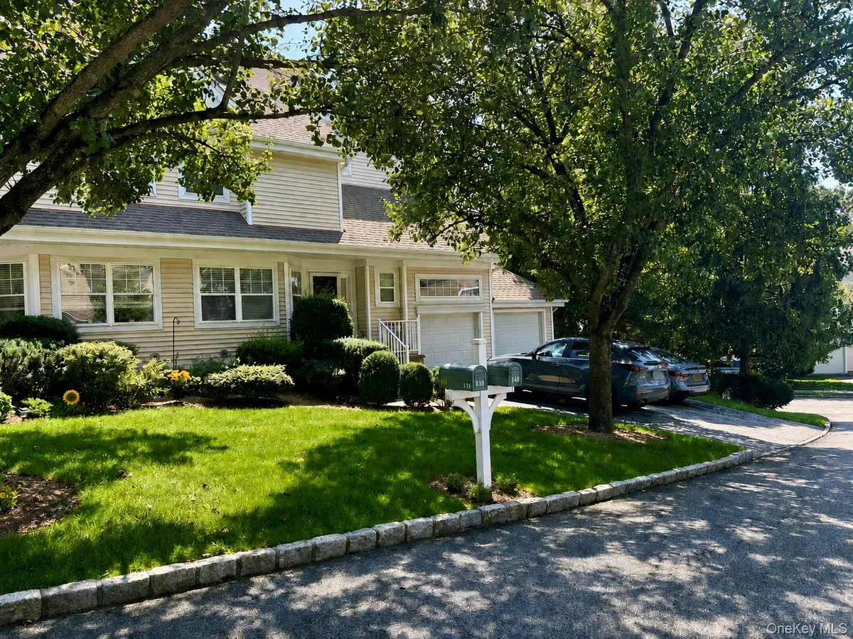 140 Winding Ridge RD #140, White Plains, NY 10603