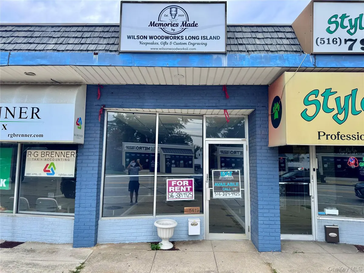 5419 Merrick RD, Massapequa, NY 11758