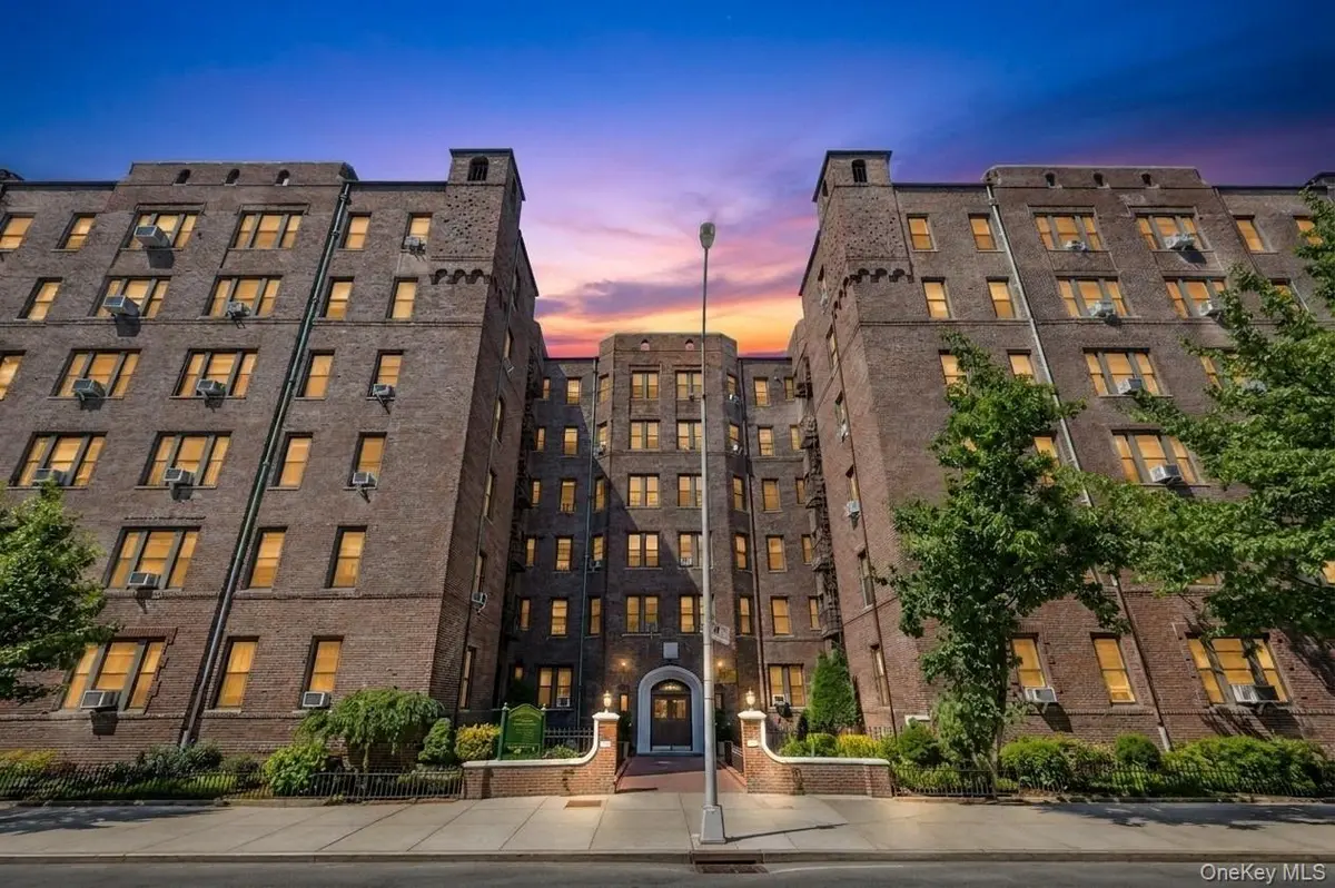 8009 35th AVE #D17, Jackson Heights, NY 11372