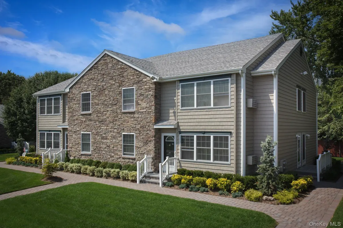 99 Prospect ST #5B, Babylon, NY 11702