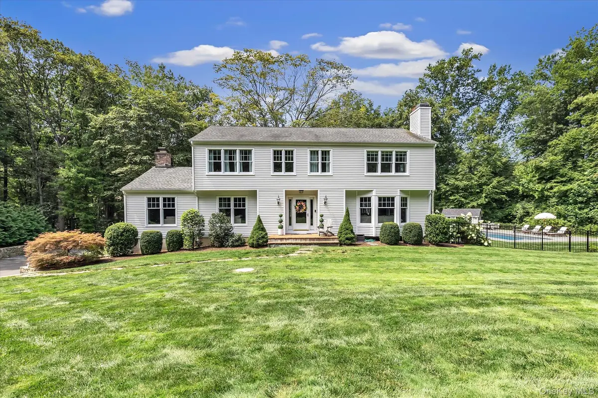 115 Fairway DR, Stamford, CT 6903