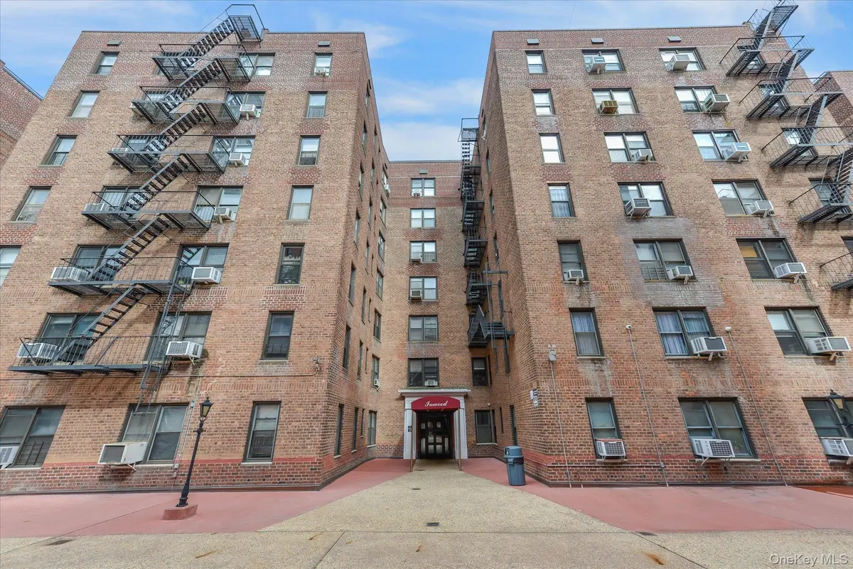 83-75 Woodhaven BLVD #1/C, Woodhaven, NY 11421