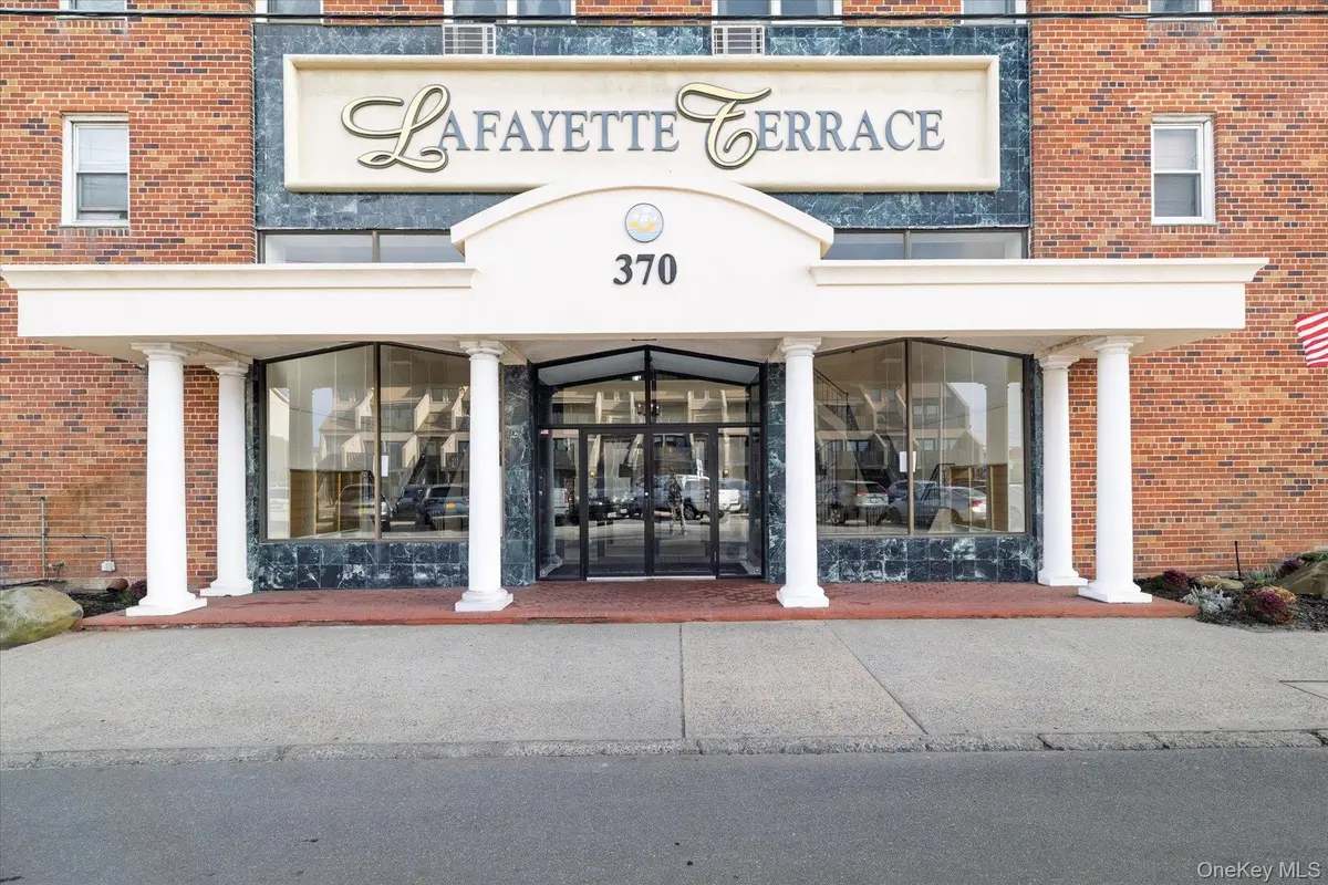 370 West Broadway #5C, Long Beach, NY 11561