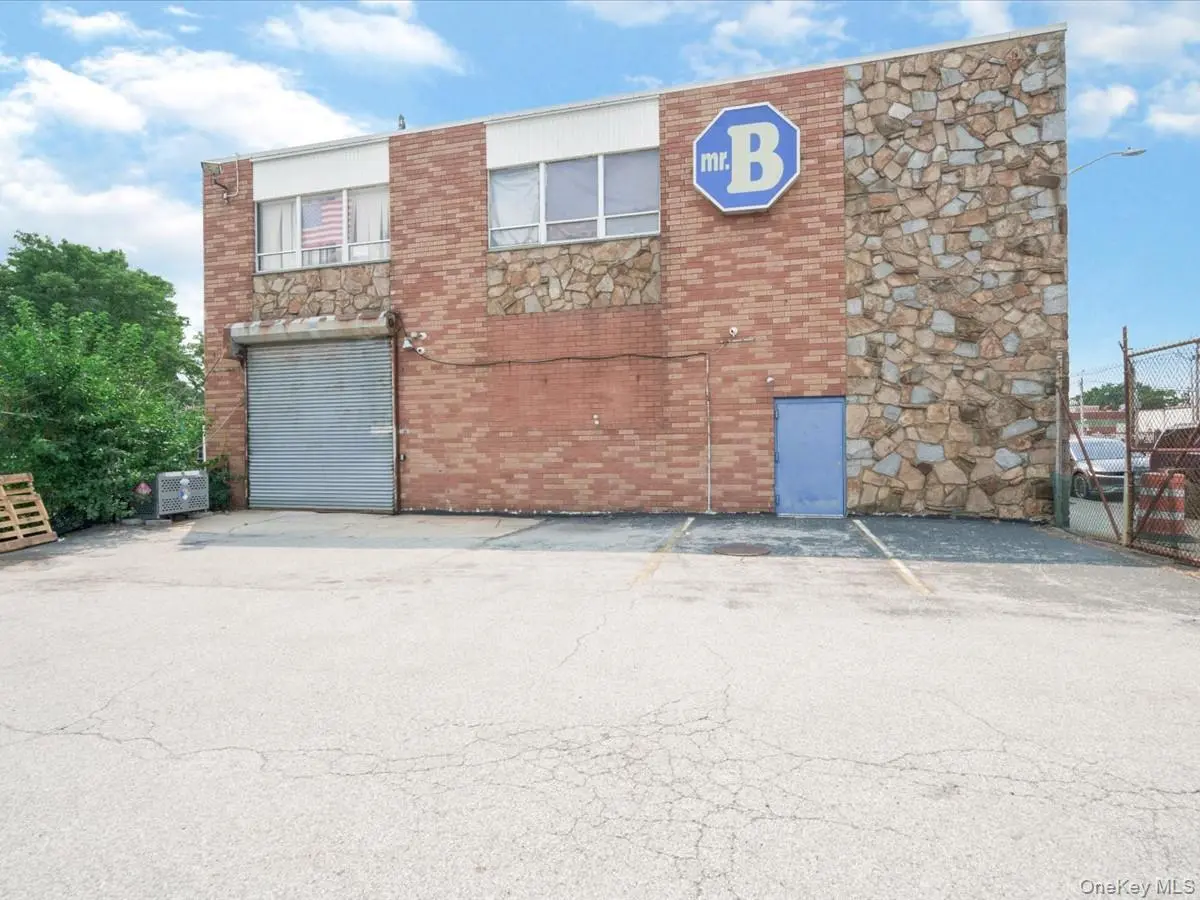 200 E Sunrise HWY, Freeport, NY 11520