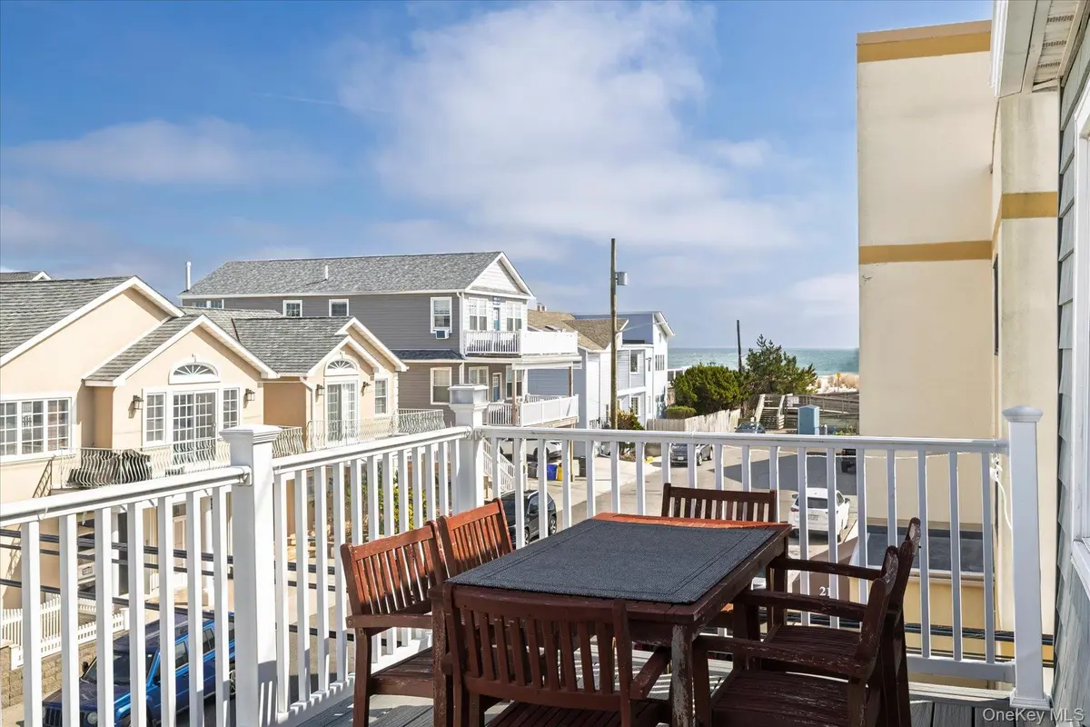23 Arizona AVE, Long Beach, NY 11561