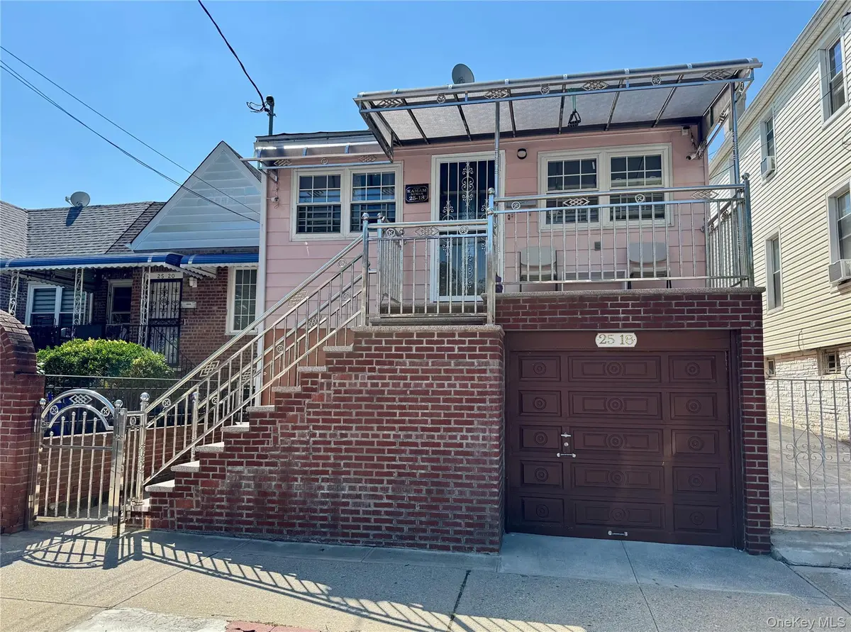 25-18 82nd ST, Jackson Heights, NY 11370