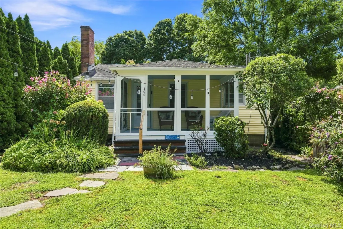 400 Orchard ST, New Suffolk, NY 11956
