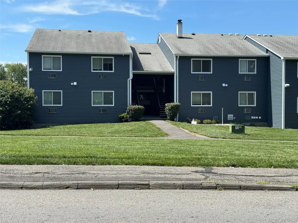 3575 Strang BLVD #B, Yorktown Heights, NY 10598