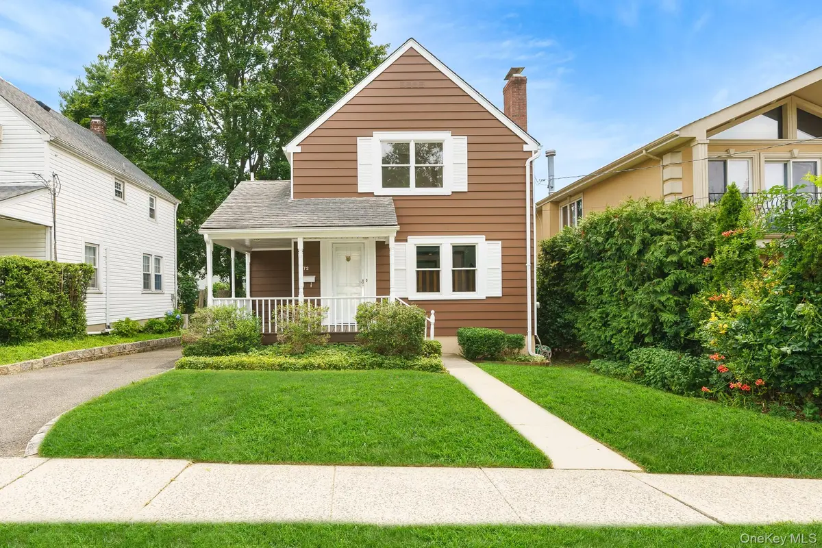 72 Park AVE, Port Washington, NY 11050