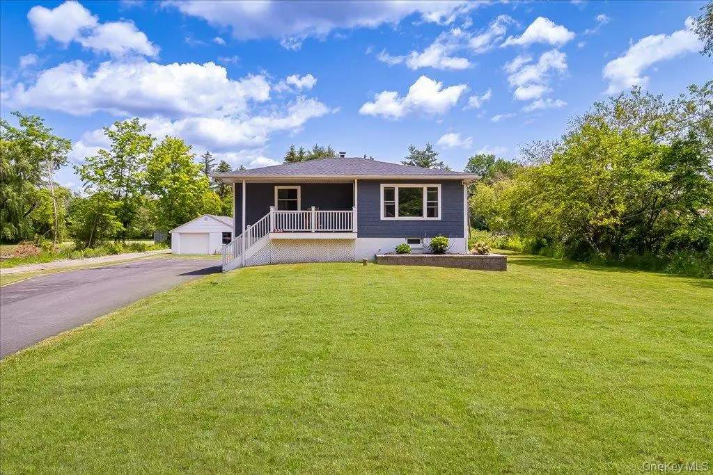 534 Lattintown RD, Marlboro, NY 12542