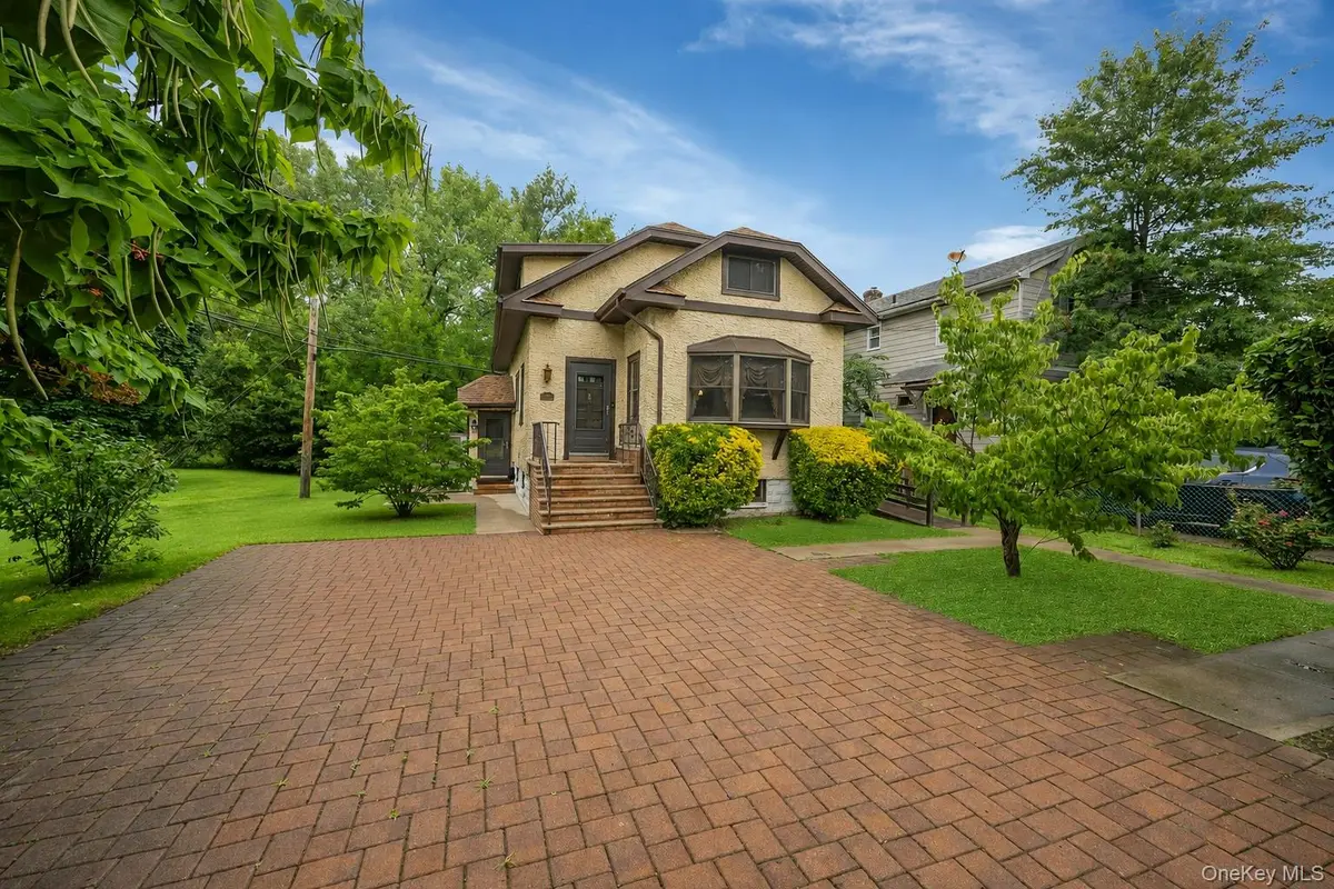 189D Edgewater PARK #D, Bronx, NY 10465